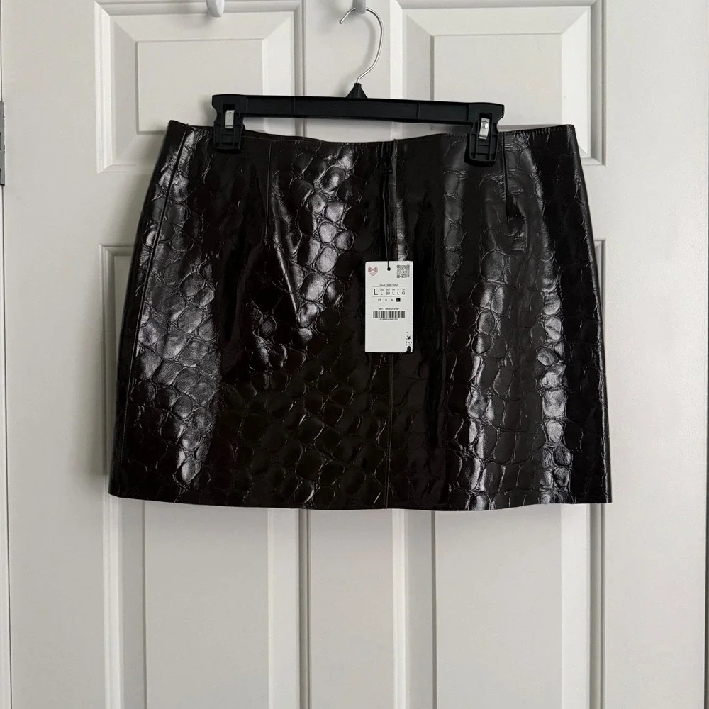 Zara Woman 100% Leather Croc Embossed Mini Skirt Dark Brown Size L NWT